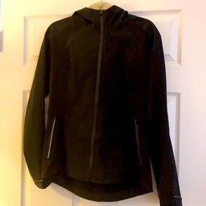Lululemon break a tail jacket